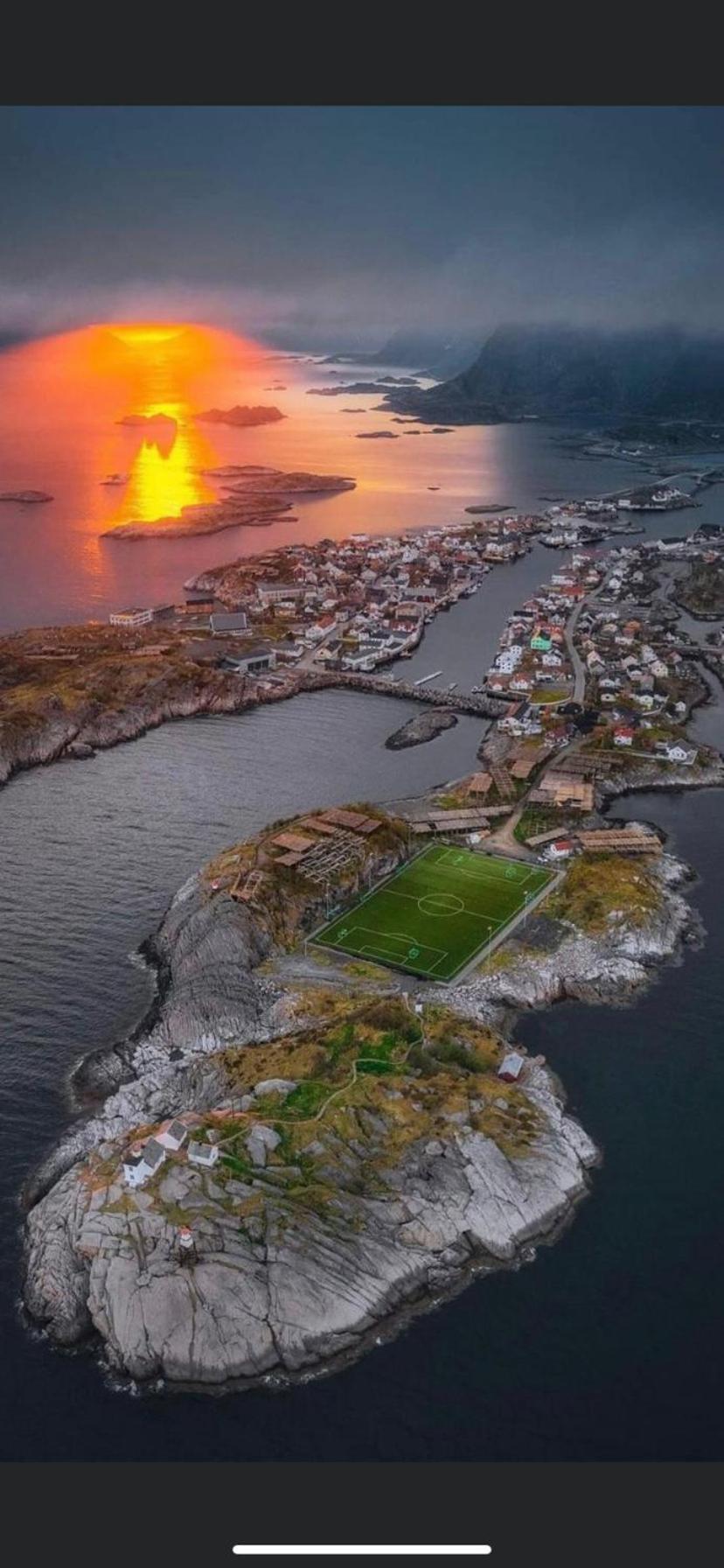 Ny Leilighet I Henningsvaer! Extérieur photo