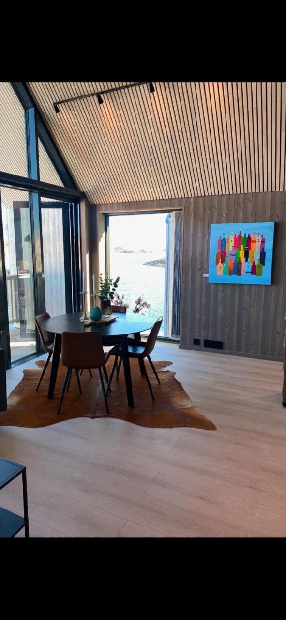 Ny Leilighet I Henningsvaer! Extérieur photo